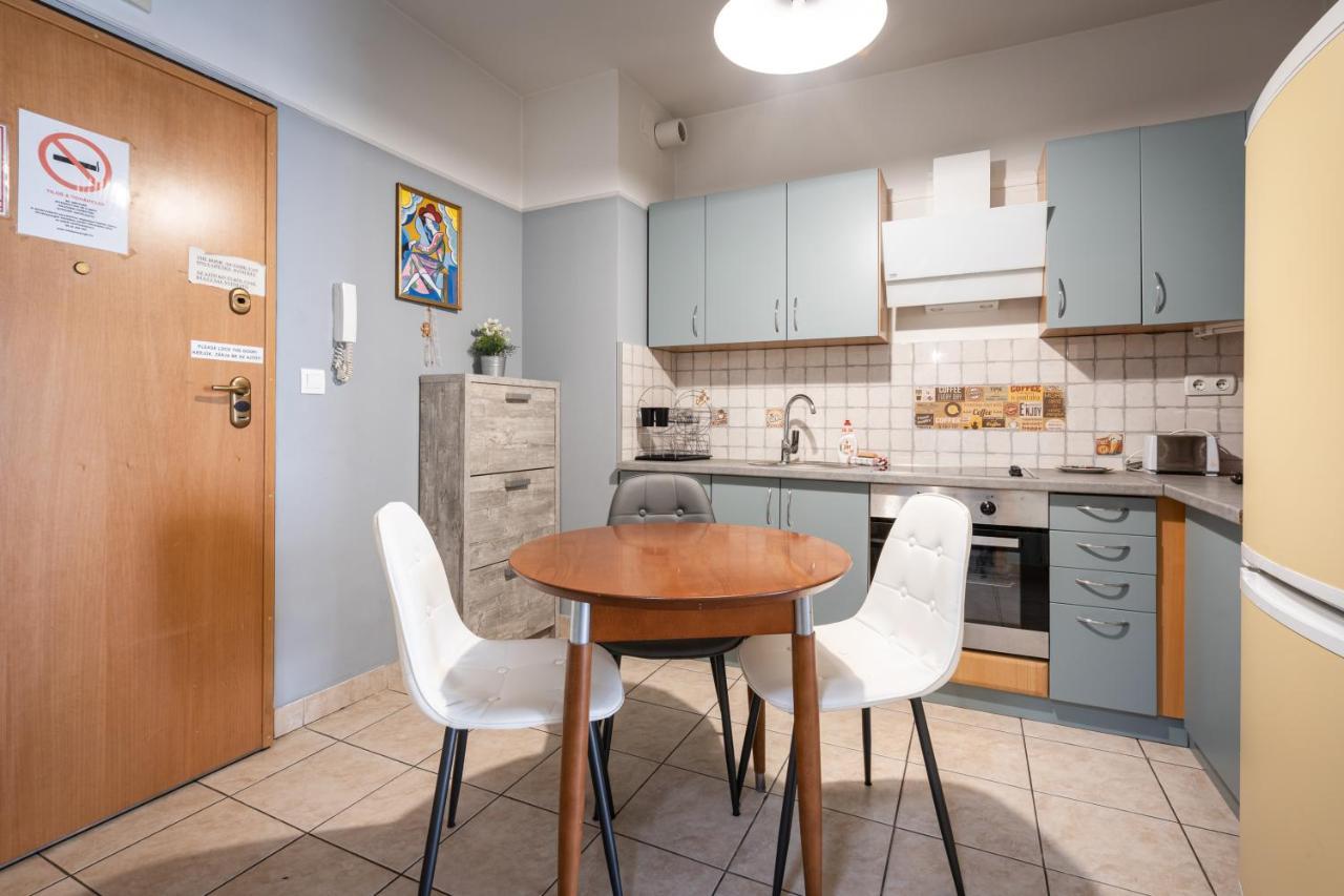 Blue Sky Apartment Будапеща Екстериор снимка