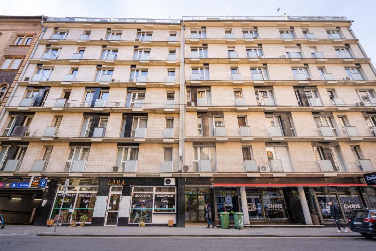 Blue Sky Apartment Будапеща Екстериор снимка